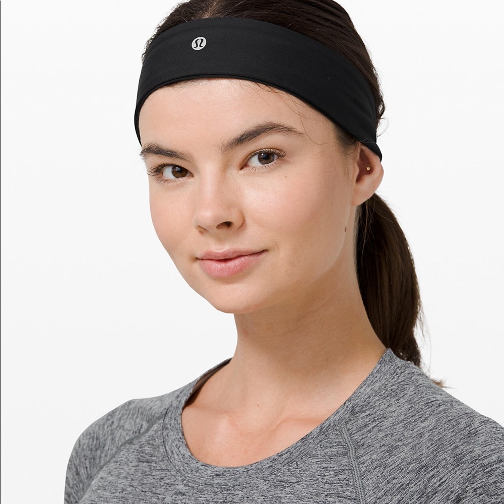 Lululemon fly away tamer headband
